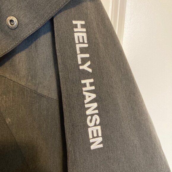 #133 Women's Helly Hansen Grey Winter Coat, Size Medium - Picture 5 of 13